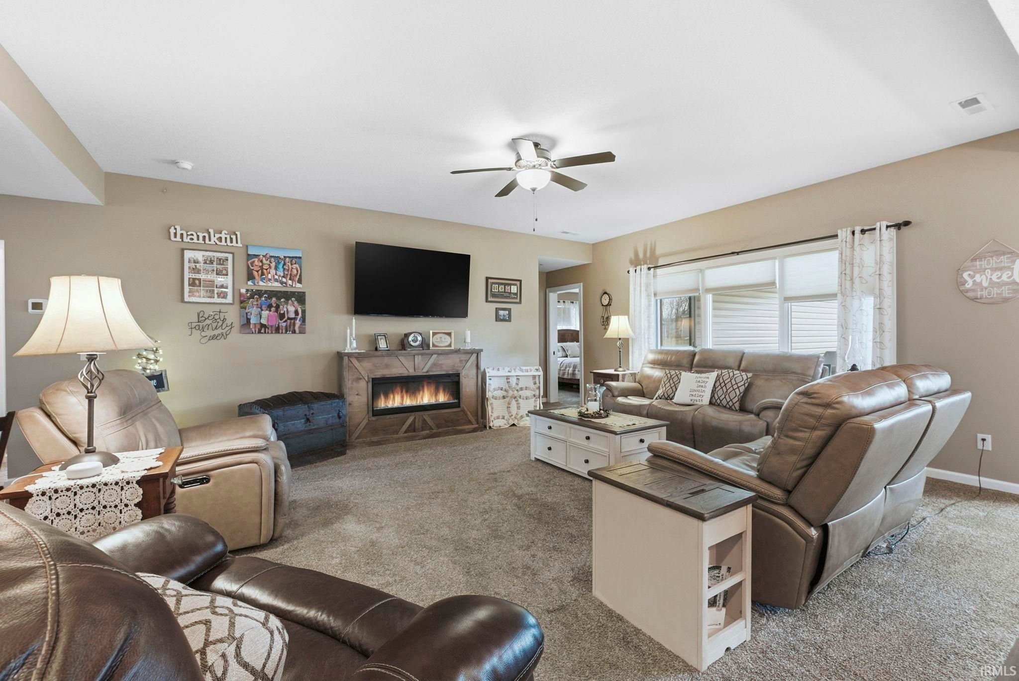 Image of 2092 Hemlock Lane