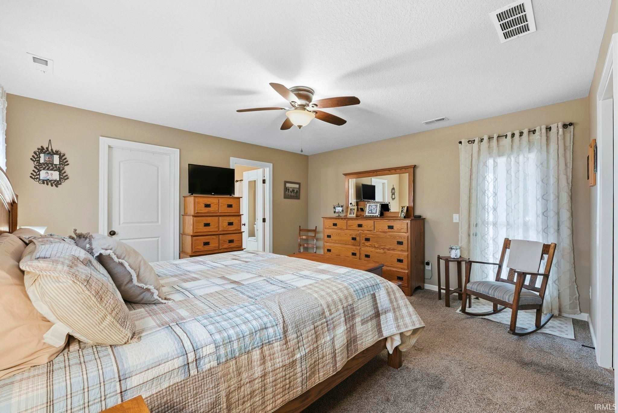 Image of 2092 Hemlock Lane