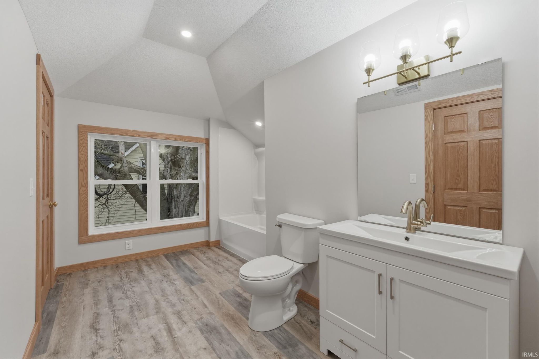 Image of 1611 E Center Street